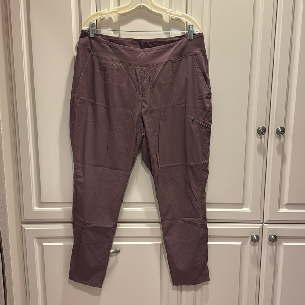 Mountain Hardwear Women’s Dynama Pant- Blush